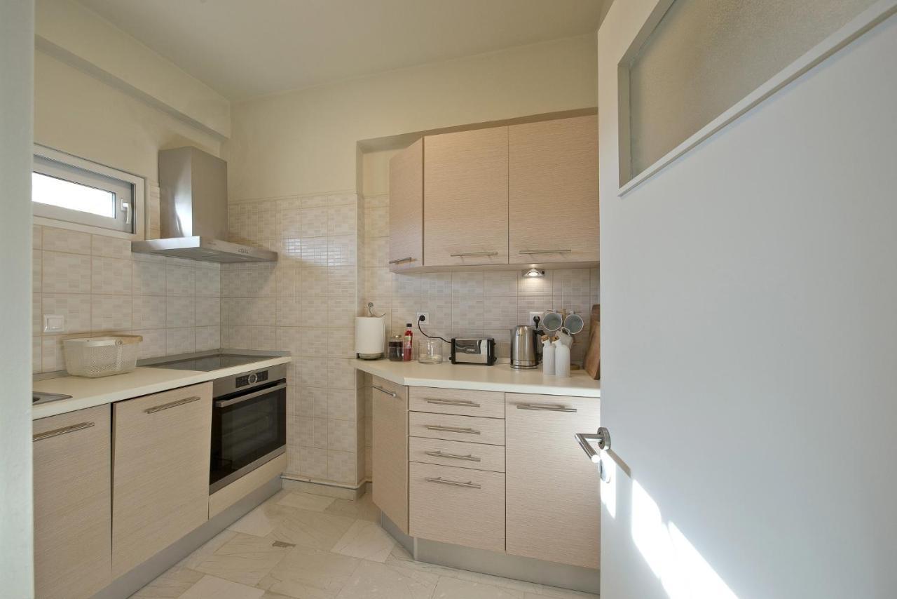 Lucyzen Apartment Athens Exterior photo